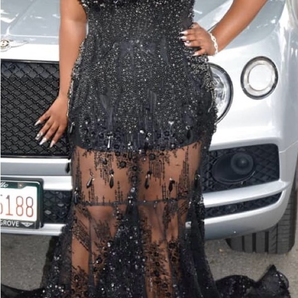 BLACK CUSTOM PROM DRESS - Picture 4 of 4